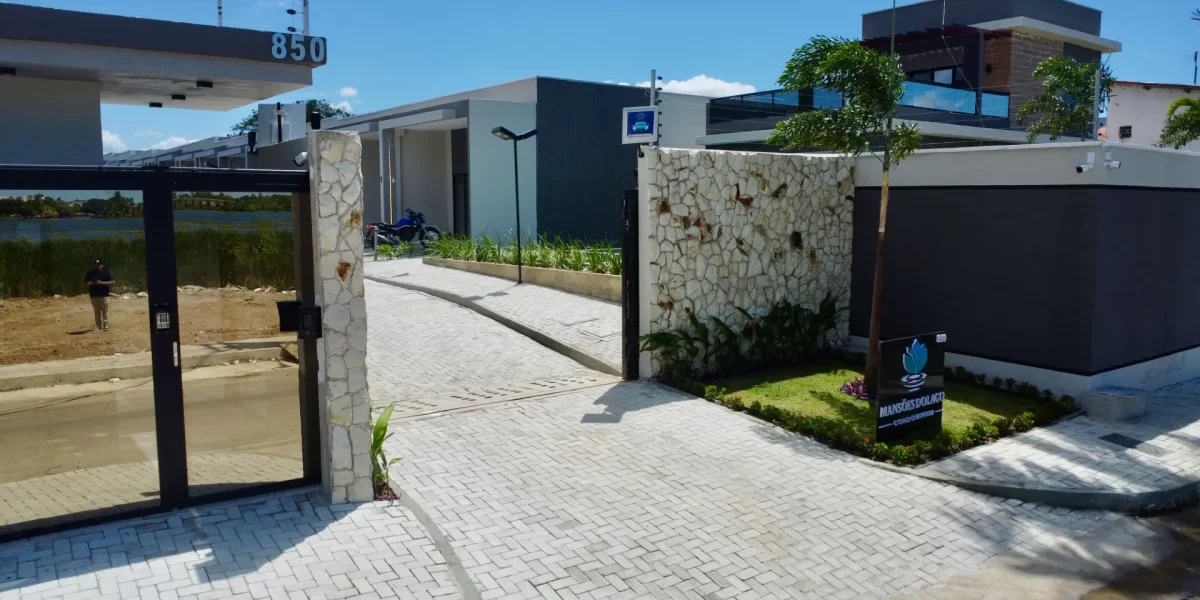 Mansões do Lago Condominium