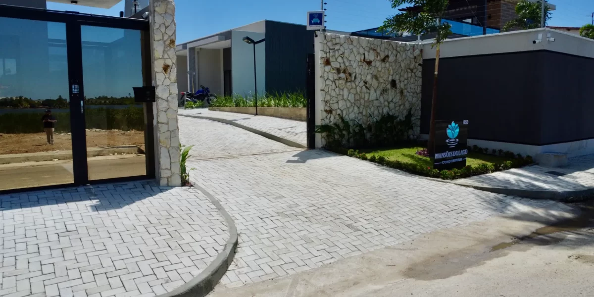 Mansões do Lago Condominium